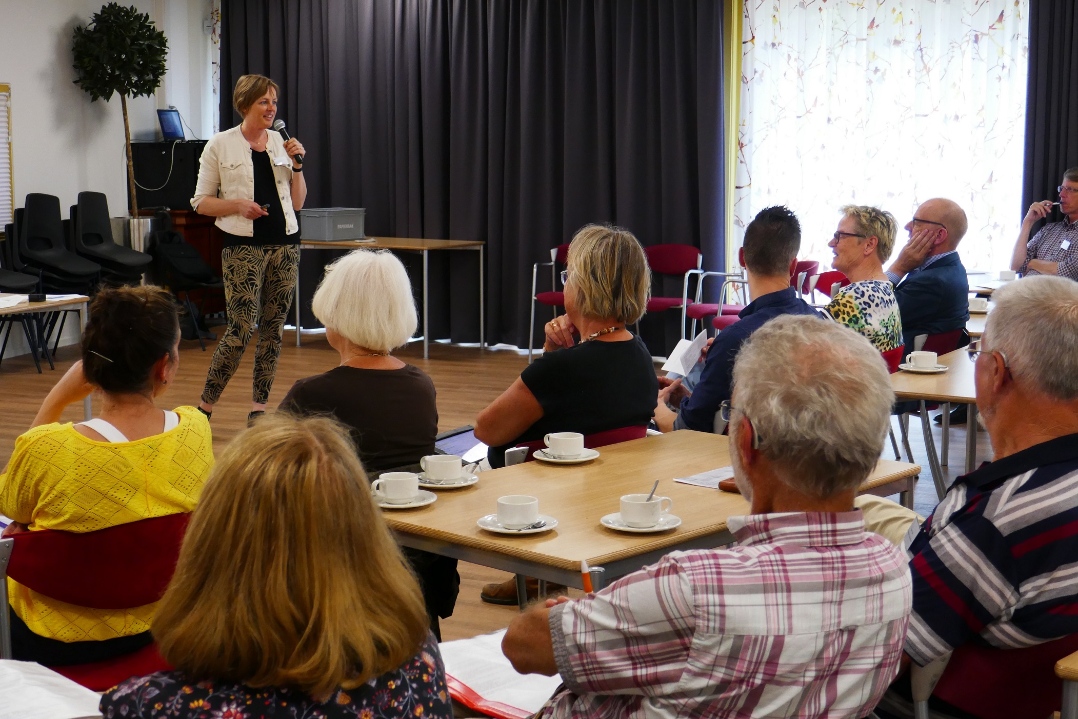 Gemeente ontmoet vrijwilligers 4.JPG